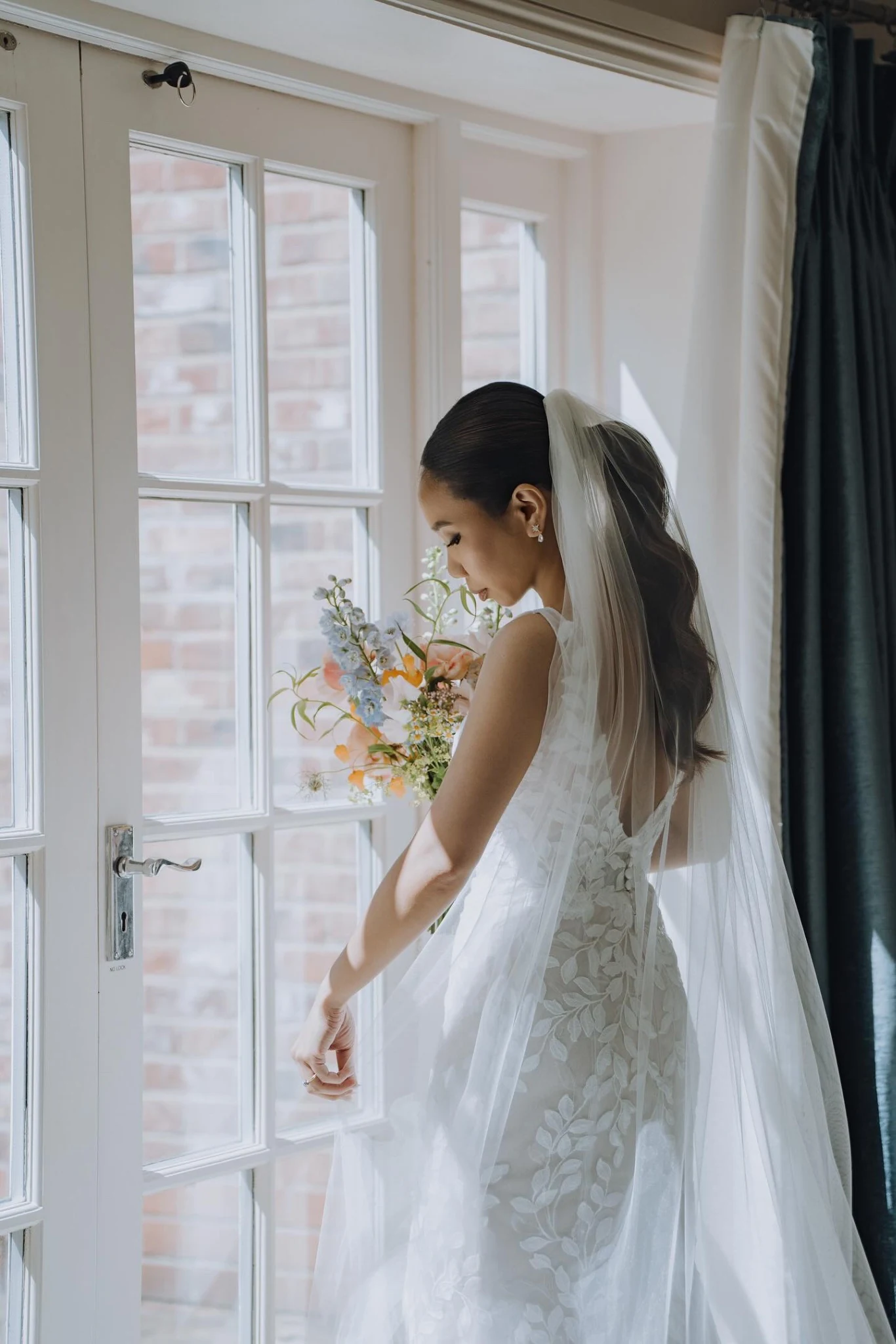 Loi & Tom bridal hair at Beverley Barn — photograph 1.